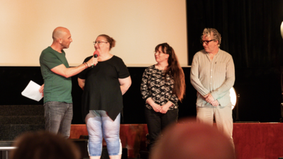 Sterke buurtverbinders in premiere Royal Theater Roermond
