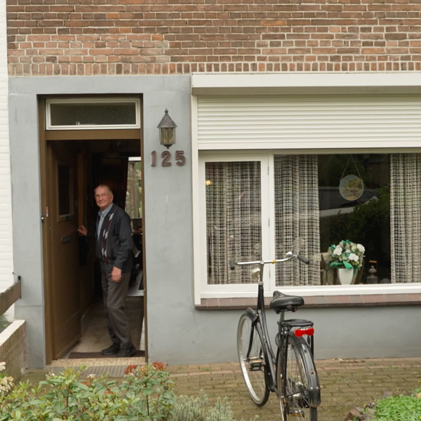 Sociaal Arrangeren: de schakel tussen zorg en welzijn voor kwetsbare ouderen